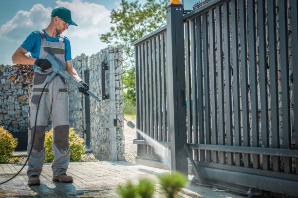Best Animal Enclosure Cleaning  in Lincroft, NJ